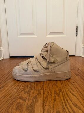 Men’s Nike Air Force 1 High ‘07 SP in collaboration with Billie Eilish